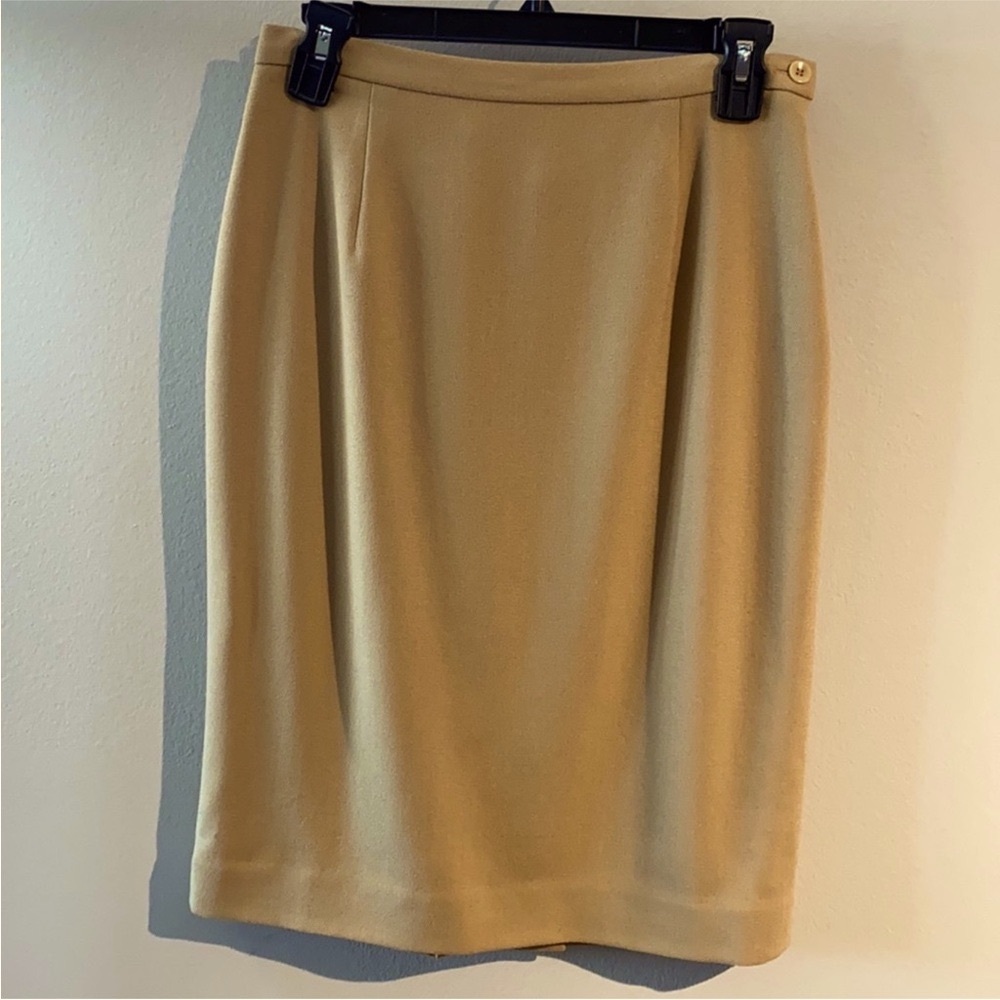 NWOT Rena Rowan tan, lined pencil skirt